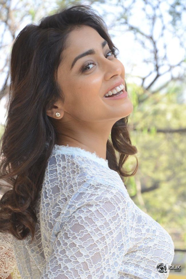 Shriya-Saran-Latest-Photos
